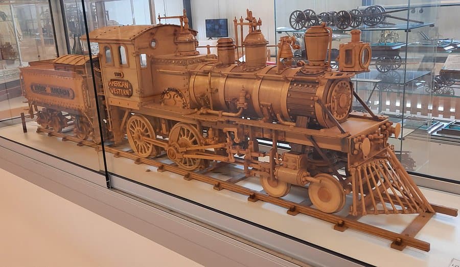 Musée des machines à nourrir et courir le monde