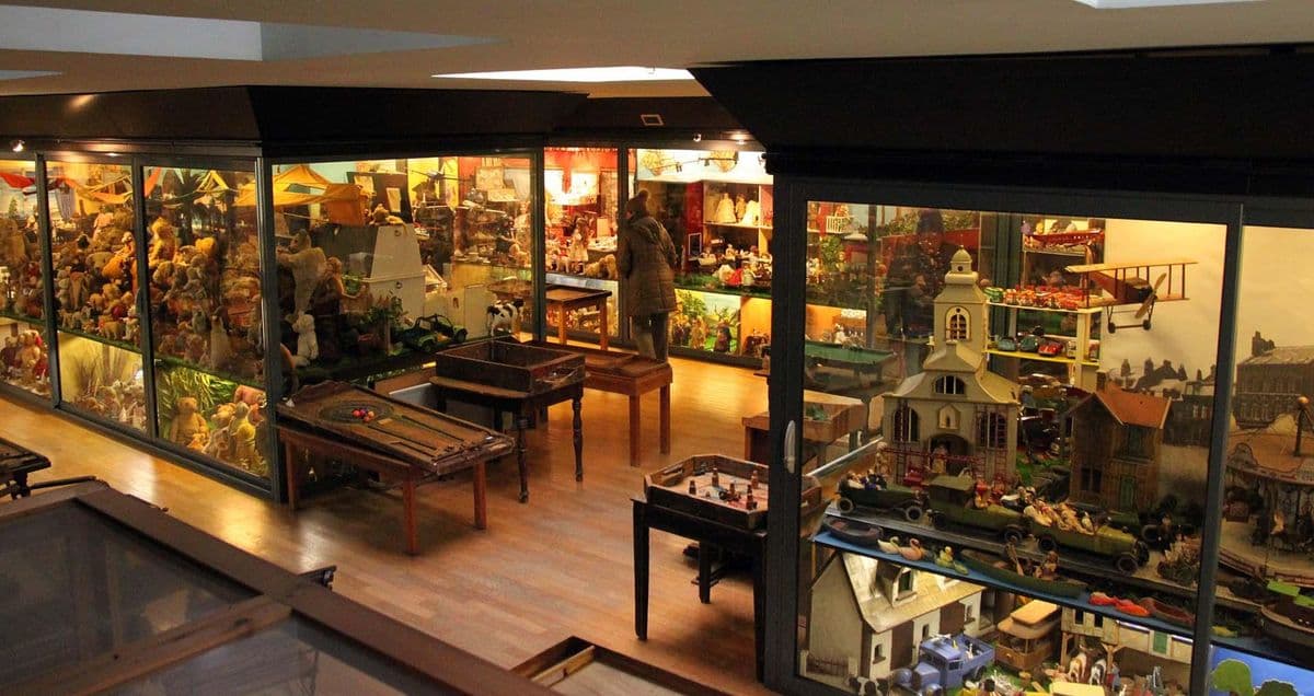 Musée de la Poupée et du Jouet Ancien
