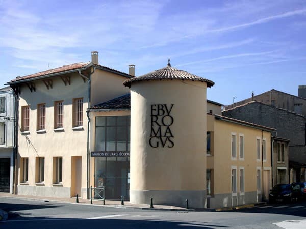 Musée municipal "Eburomagus musée archéologique"